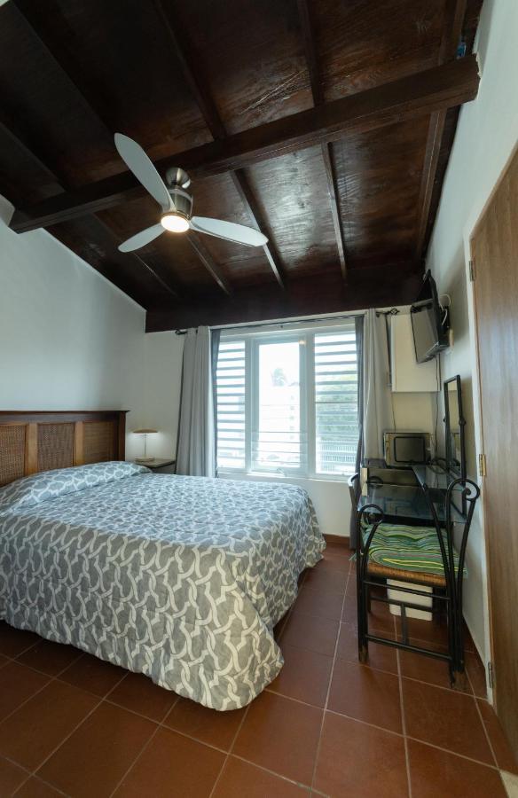 Andalucia Guest House San Juan Exterior photo